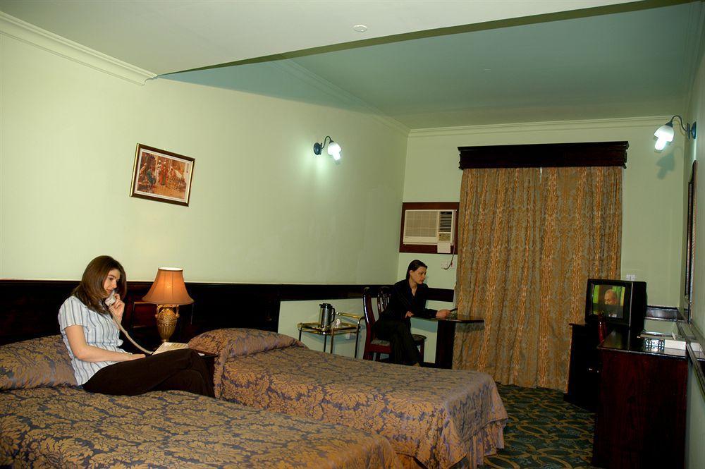 Concord International Hotel Манама Экстерьер фото