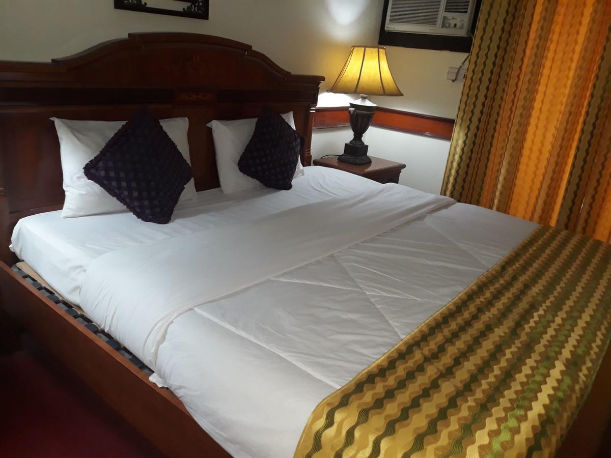 Concord International Hotel Манама Экстерьер фото